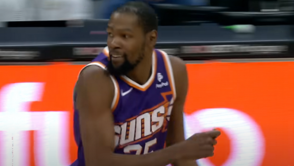NBA įvyko istoriniai septynių komandų mainai