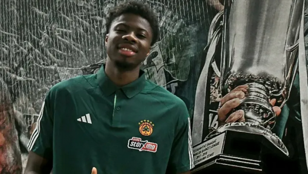 Oficialu: „Olympiacos“ pasikvietė K. Antetokounmpo