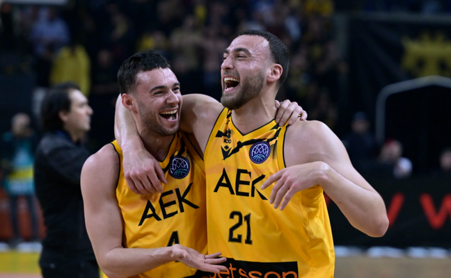 „Olympiacos“ gretas papildė AEK gynėjas ir taikosi į M. Bamba