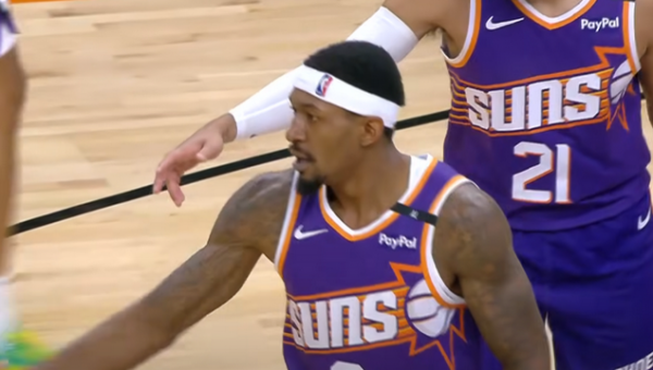 „Suns“ išpirko B. Bealo kontraktą (Gynėjas kelsis į „Clippers“)