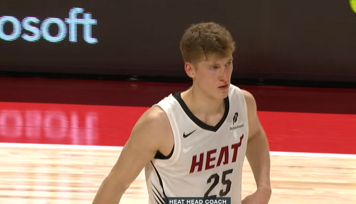 K. Jakučionis suspindo NBA vasaros lygoje (VIDEO)