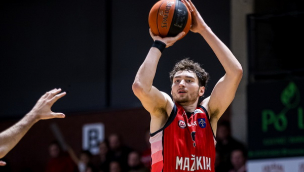 „Rytas“ sukirto rankomis su K. Bruhnke