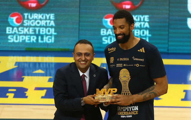 „Fenerbahče“ išsaugojo aukštaūgį Kh. Birchą