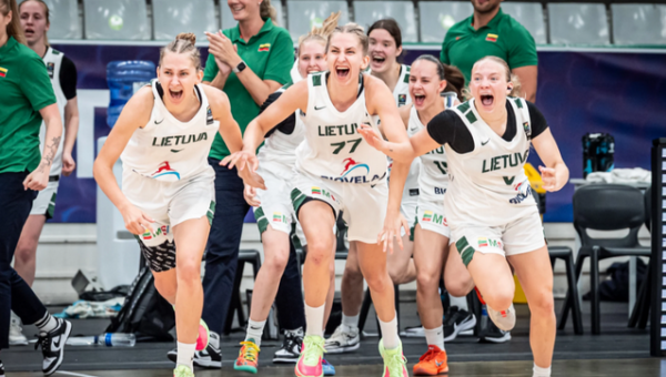 Fantastika: 20-metės po pratęsimo palaužė švedes ir pateko į finalą