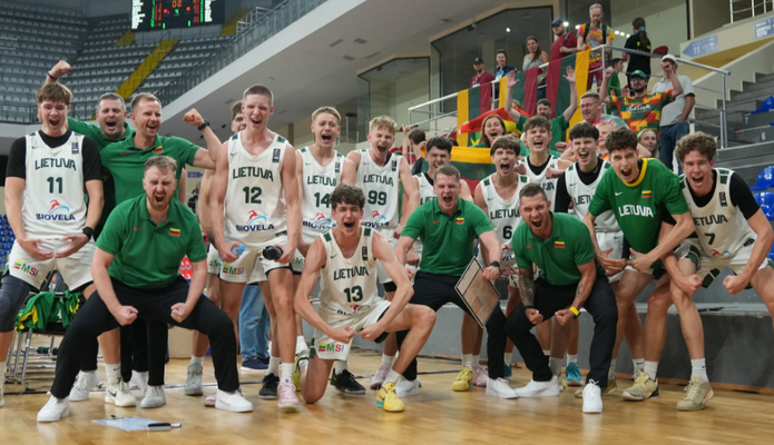 16-mečiai nugalėjo Italiją ir kovos dėl Europos čempionato aukso!