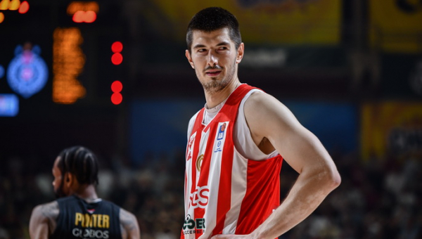  „Crvena Zvezda“ gretas paliko L. Mitrovičius