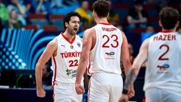 Turkija - EČ pusfinalyje: A. Šengunas vedė turkus į pergalę prieš lenkus