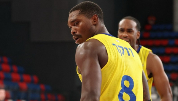 Eurolyga: „Anadolu Efes“, „Emporio Armani“, „Olympiacos“ ir „Virtus“ iškovojo pergales