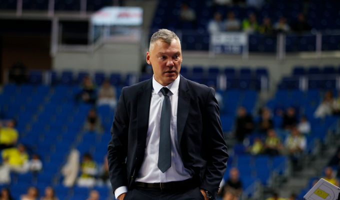D. Motiejūnas vedė „Crvena Zvezda“ į pergalę prieš „Fenerbahče“ (Laimėjo ir „Barca“ su „Oly“)
