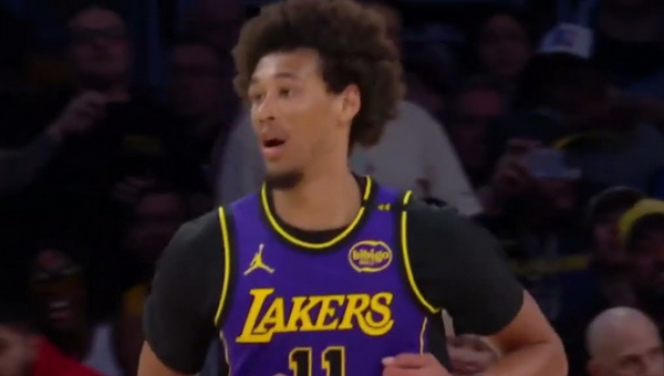 Slovėnija nusprendė natūralizuoti „Lakers“ centrą