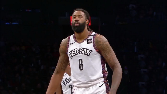 D. Jordanas ir toliau rungtyniaus NBA