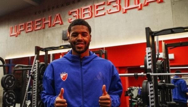 „Crvena Zvezda“ oficialiai pristatė naujoką: J. Butleris netrukus išbėgs į aikštelę