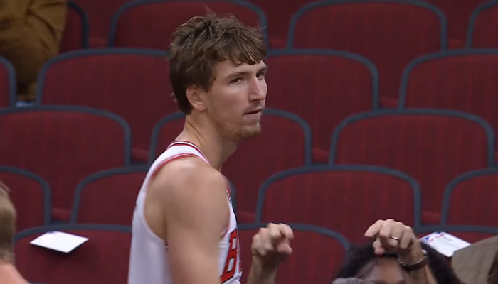 M. Buzelis vedė „Bulls“ į pergalę prieš D. Sabonį ir „Kings“ (VIDEO)