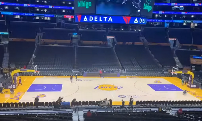 NBA patvirtino: „Lakers“ turi naują savininką