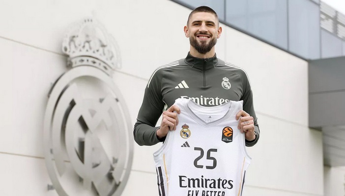 Ukrainietis oficialiai keliasi į „Real“