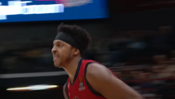 „Emporio Armani“ lyderis Z. LeDay vėl patyrė traumą