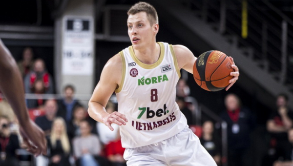 Krepšinio išsilgęs D. Sabeckis: „Smagu būti komandoje, kuri turi dideles ambicijas“