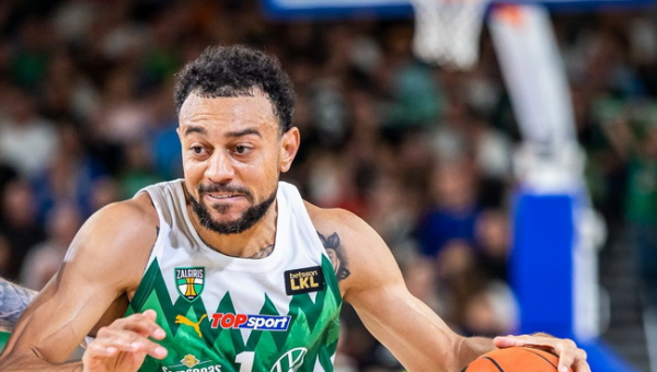 N. Williamsas-Gossas atskleidė, kad norėjo toliau žaisti „Olympiacos“ komandoje