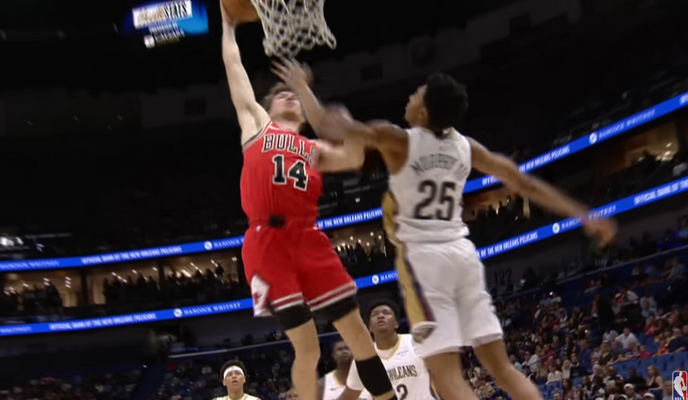 M. Buzelio dėjimas – tarp įspūdingiausių NBA nakties momentų (VIDEO)