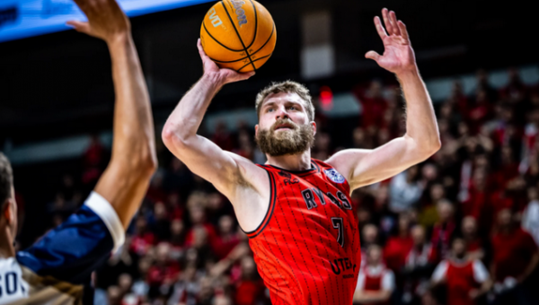 G. Radzevičius keliasi į Eurolygą (A. Gudaitis pratęsė sutartį)