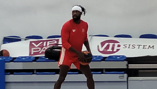 P. Beverley taps T. Dimšos komandos draugu