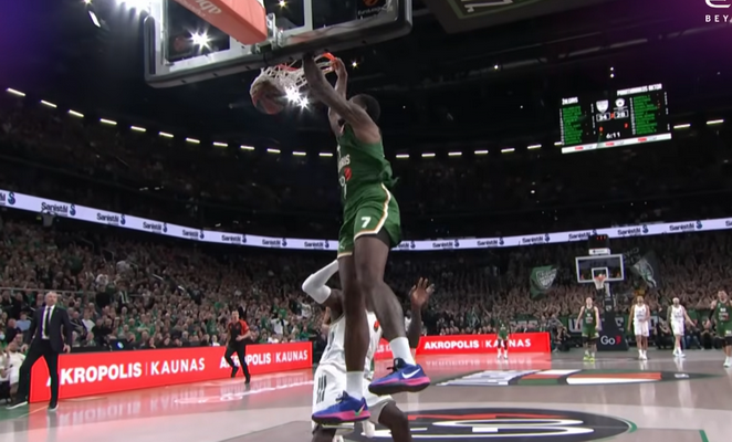 Tarp gražiausių Eurolygos turo epizodų – galingas M. Wrighto dėjimas (VIDEO)