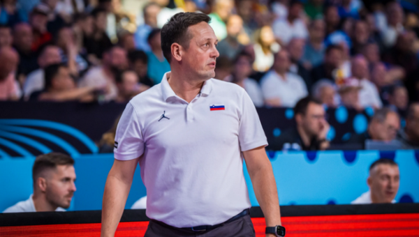 Slovėnijos rinktinę toliau treniruos A. Sekuličius