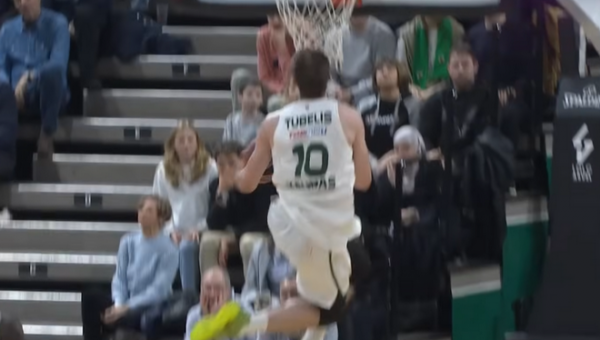 Tarp gražiausių Eurolygos turo epizodų – Ą. Tubelio ir M. Wrighto dėjimai (VIDEO)