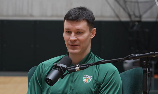 „Žalgirio“ užkulisiai: Grunkio debiutas, Janavičiaus kelionė į Ventspilį ir gynyba Milane