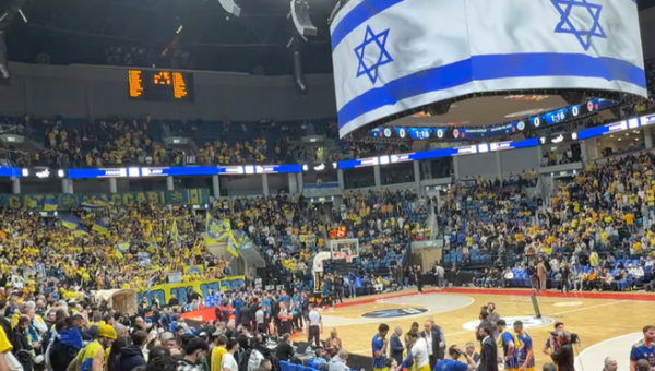 Eurolyga nubaudė „Maccabi“ fanus
