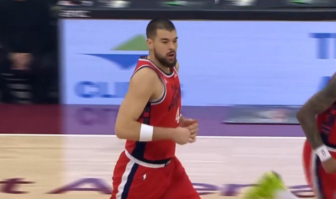 NBA mainai: „Clippers“ išmainė I. Zubacą, „Nuggets“ išsiuntė H. Tysoną