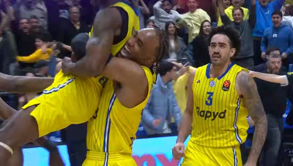 „Maccabi“ gynėjo pergalingas metimas - gražiausias Eurolygos turo epizodas (VIDEO)