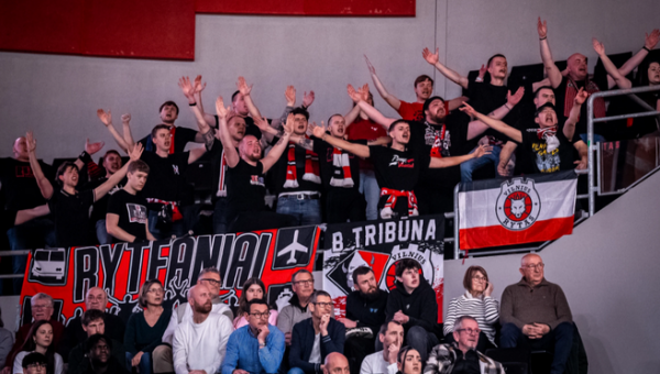 Būna ir taip: „Ryto“ fanas komandos palaikyti nuvyko ne į tą šalį