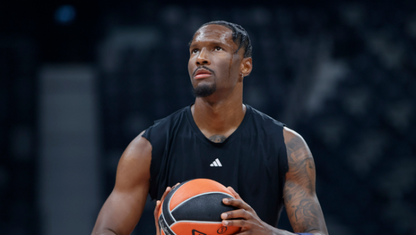 Oficialu: N. Hayesas-Davisas papildė „Panathinaikos“ gretas