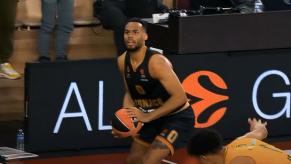 E. Okobo apsisprendė, kur tęs karjerą