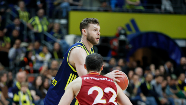 „Fenerbahče“ ilgam prarado aukštaūgį