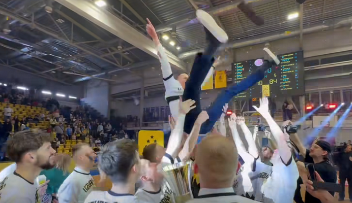 Valmieros ekipa tapo Latvijos taurės čempionais, D. Stenionis - finalo MVP