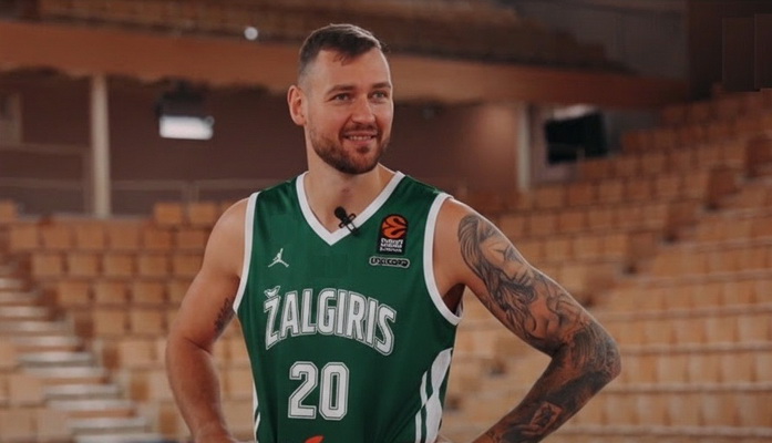 „Crvena Zvezda“ rungtyniaujantis D. Motiejūnas karjerą norėtų baigti „Žalgiryje“