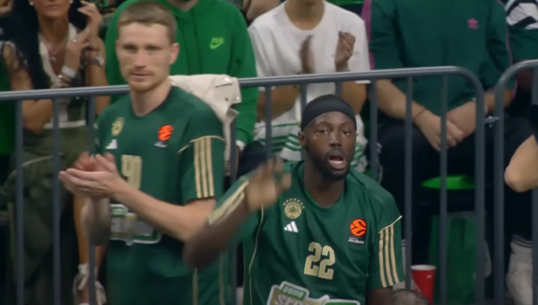 „Panathinaikos“ nusileido „Paris“ („Real“ sutriuškino „Bayern“)