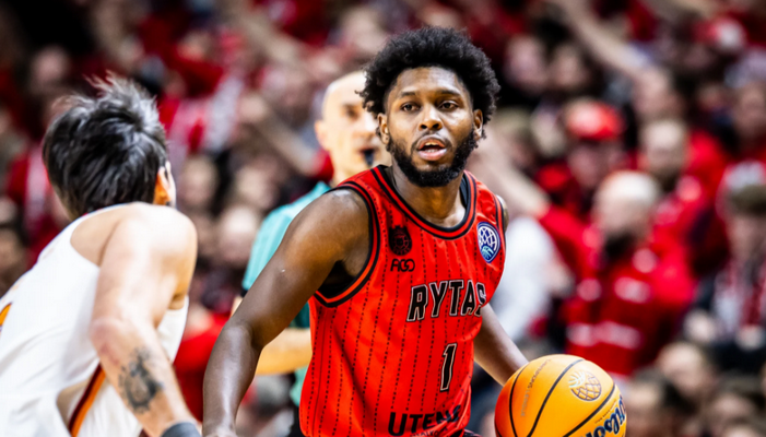 J. Walkeris keliasi į Atėnų klubą