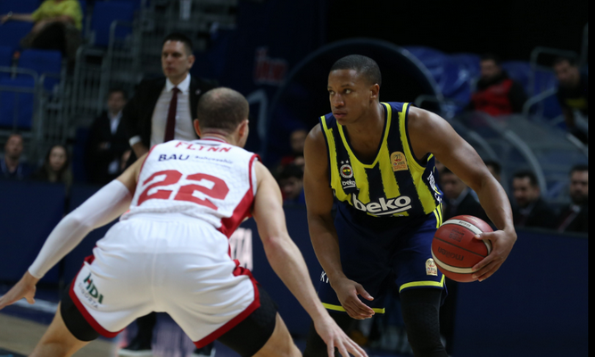 D. Hallas ir N. Melli gali palikti „Fenerbahče“