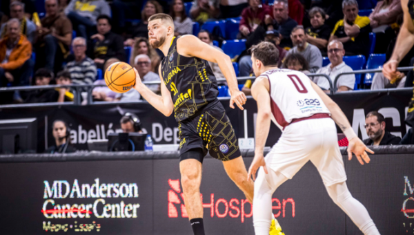 Lietuviai užsienyje: M. Normanto ir R. Giedraičio ekipos šventė pergales