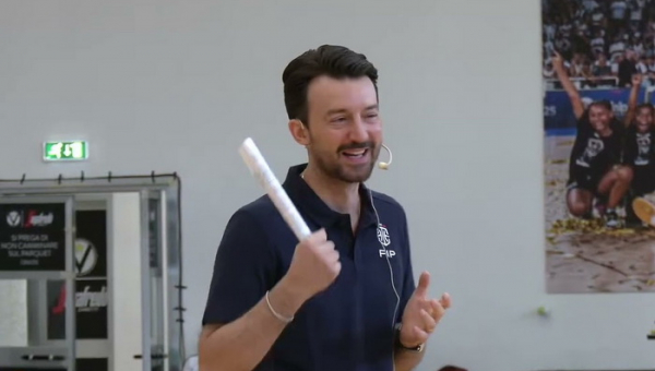 „Paris“ atleido trenerį (Ekipą treniruos jauniausias treneris Eurolygos istorijoje)