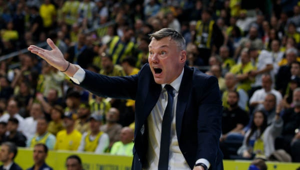 Šaras bus piktas: prieš dvikovą su „Žalgiriu“ - „Fenerbahče“ pralaimėjimas