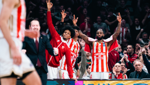 Dėl incidento su aprangomis buvo pavėlintos rungtynės Barselonoje