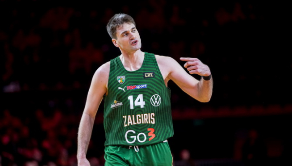 Oficialu: „Žalgiris“ pratęsė sutartį su D. Sleva