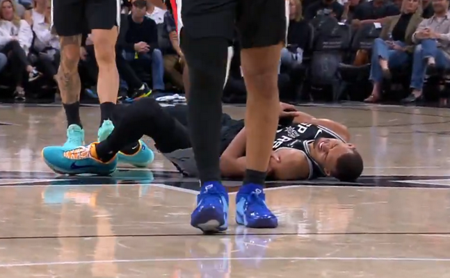 Nerimas „Spurs“ stovykloje: V. Wembanyama patyrė traumą