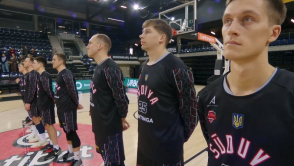 NKL pusfinalio starte vicečempionus paskandino „Sūduvos-Mantingos“ tritaškių salvės