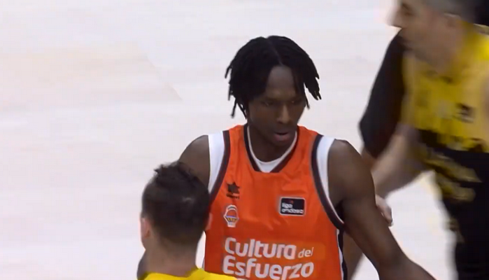 „Valencia“ pratęsė sutartį su svarbiu gynėju