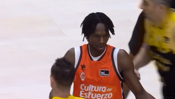 „Valencia“ pratęsė sutartį su svarbiu gynėju